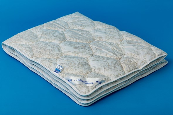 Одеяло всесезонное полутороспальное Лебединая нежность в Чебоксарах - изображение